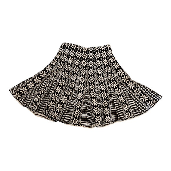 Xhiliration Medium Black and White Mini Skirt - Picture 5 of 7